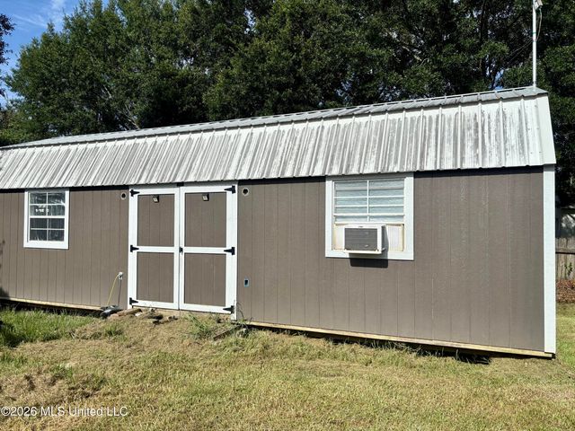 7517 Oak Cove Drive, Biloxi, MS 39532