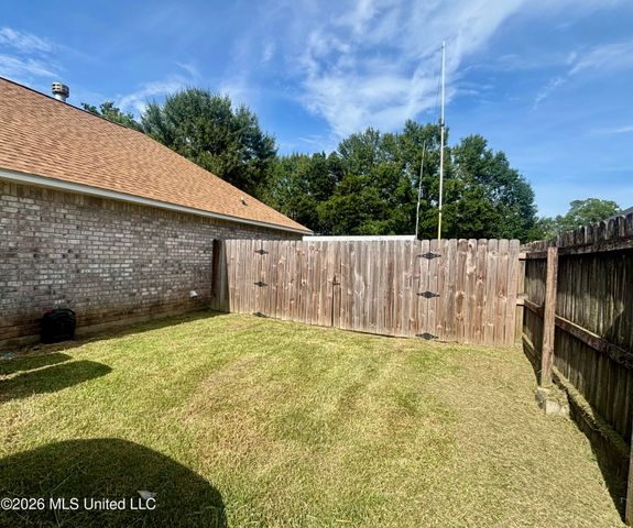 7517 Oak Cove Drive, Biloxi, MS 39532