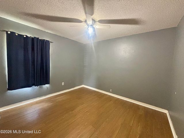 7517 Oak Cove Drive, Biloxi, MS 39532