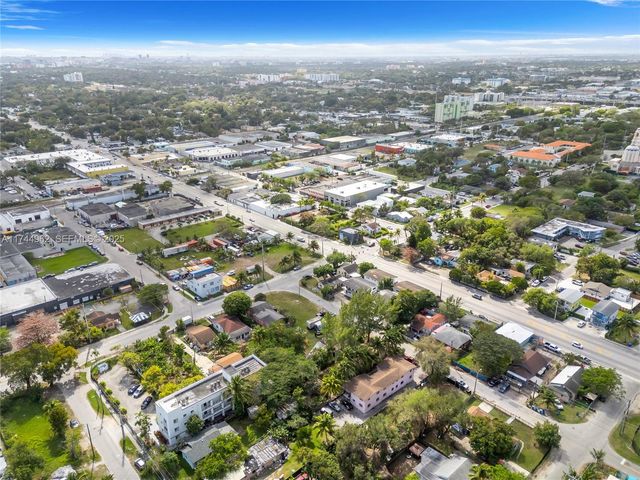 7525 NE Miami Court, Miami, FL 33138