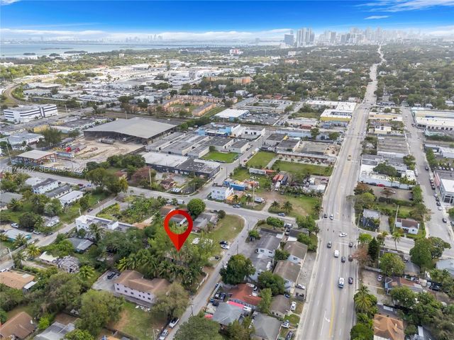 7525 NE Miami Court, Miami, FL 33138