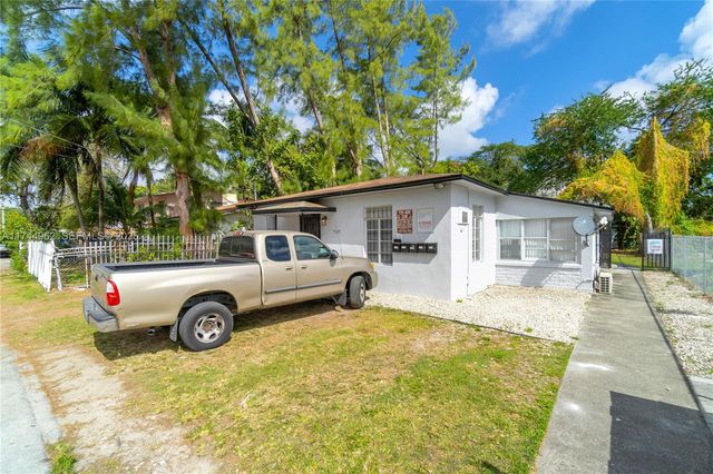 7525 NE Miami Court, Miami, FL 33138