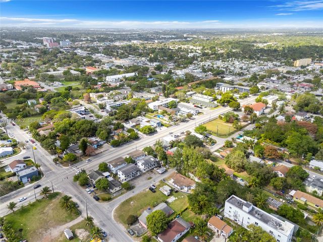 7525 NE Miami Court, Miami, FL 33138