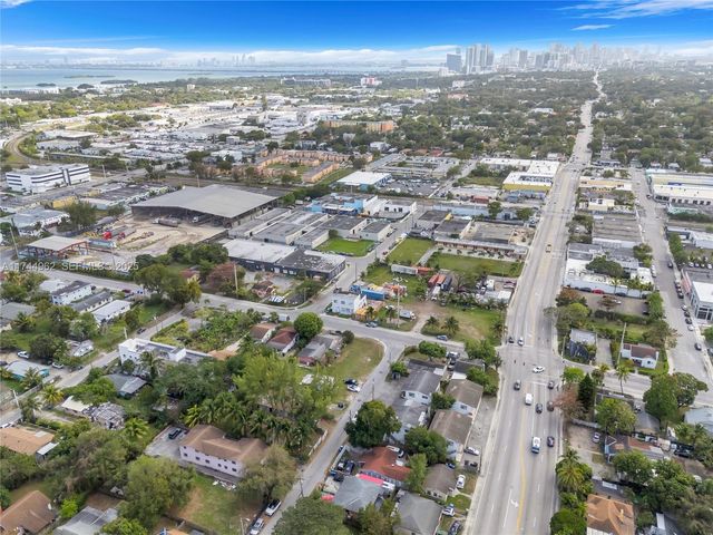 7525 NE Miami Court, Miami, FL 33138