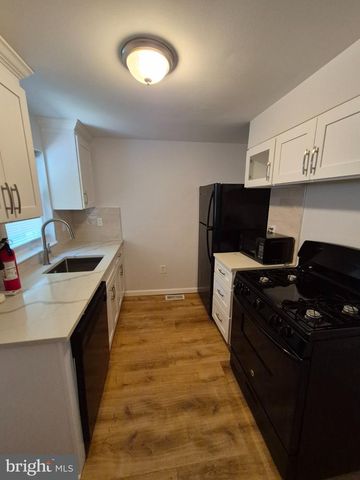 3921 BRANDYWINE ST, Philadelphia, PA 19104