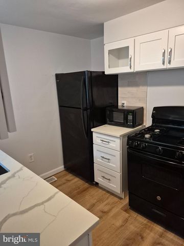 3921 BRANDYWINE ST, Philadelphia, PA 19104