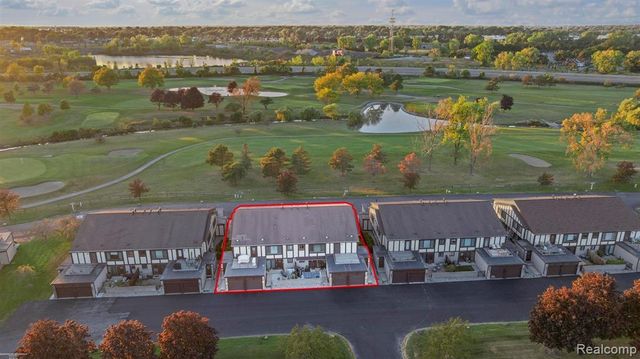 1049 Country Club Drive, Macomb, MI 48082