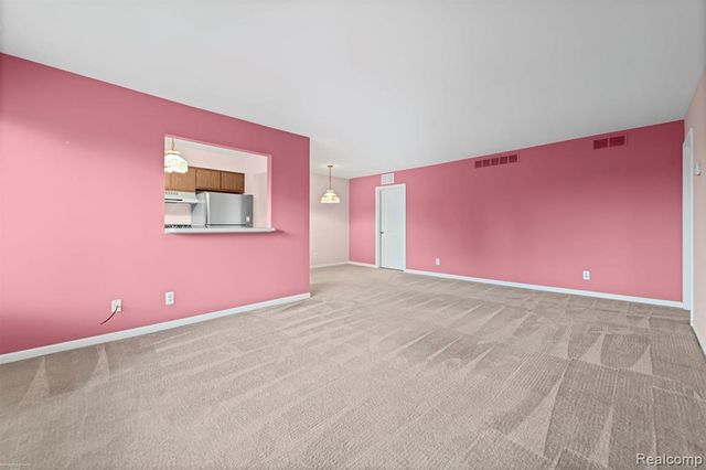 1049 Country Club Drive, Macomb, MI 48082