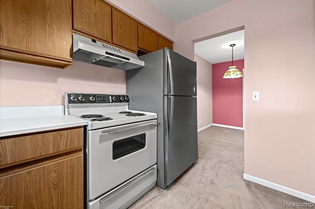 1049 Country Club Drive, Macomb, MI 48082