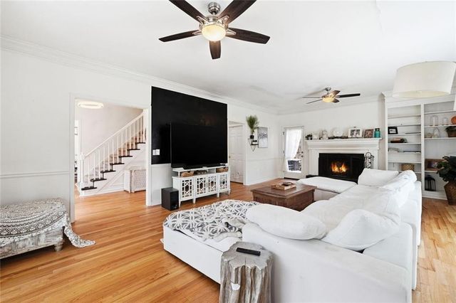 2943 Canton Chase Drive, Marietta, GA 30062