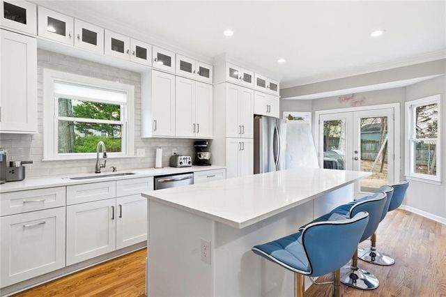 2943 Canton Chase Drive, Marietta, GA 30062