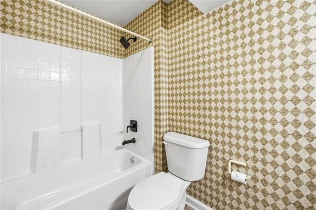 2943 Canton Chase Drive, Marietta, GA 30062