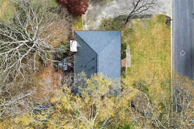 2943 Canton Chase Drive, Marietta, GA 30062