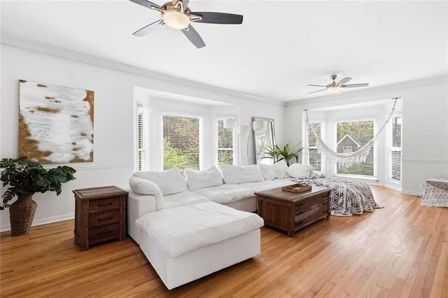 2943 Canton Chase Drive, Marietta, GA 30062