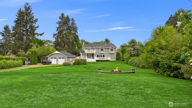 15390 Broom Street NE, Bainbridge Island, WA 98110