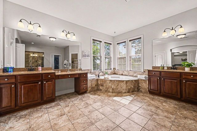 5 Teahouse Court, Durham, NC 27707