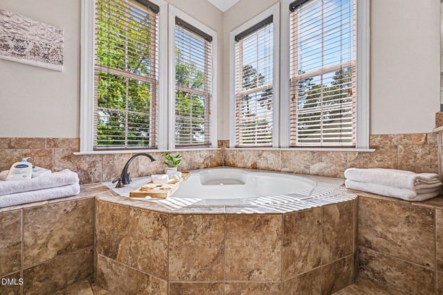 5 Teahouse Court, Durham, NC 27707