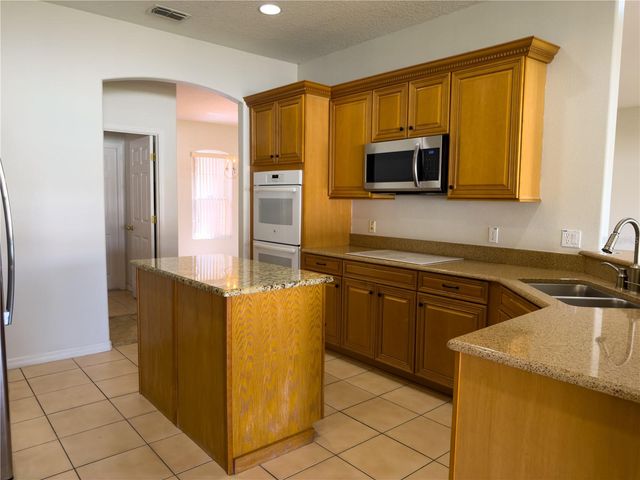 3881 BOWFIN TRAIL, Kissimmee, FL 34746
