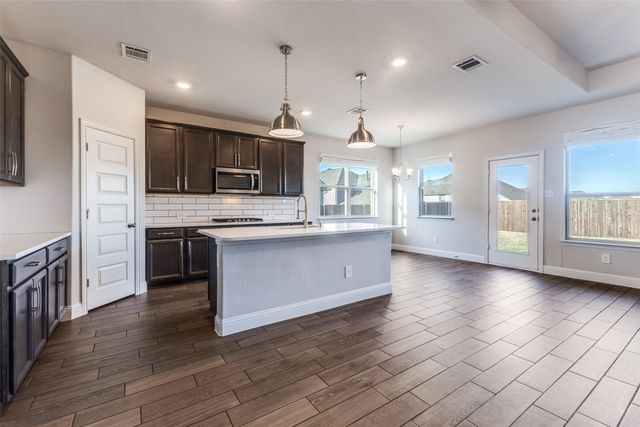 411 Parkford Drive, Fate, TX 75087