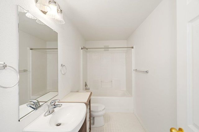 6703 S Meadow St, Spokane, WA 99224