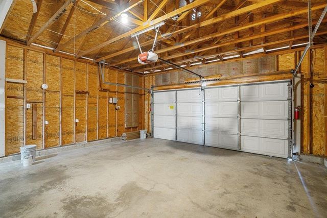 6703 S Meadow St, Spokane, WA 99224