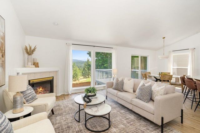 6703 S Meadow St, Spokane, WA 99224