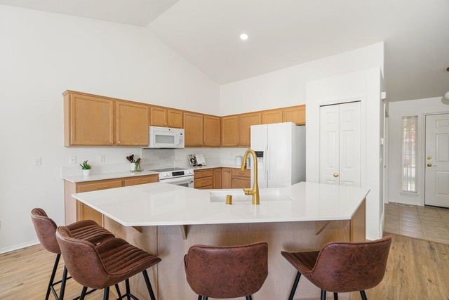 6703 S Meadow St, Spokane, WA 99224