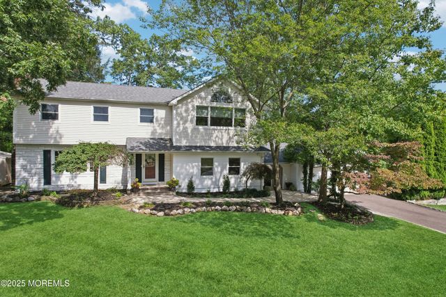 12 Woodridge Avenue, Toms River, NJ 08755