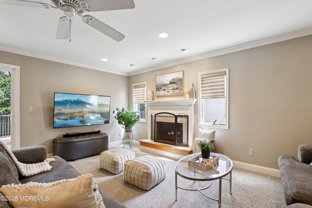 12 Woodridge Avenue, Toms River, NJ 08755