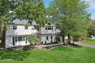 12 Woodridge Avenue, Toms River, NJ 08755