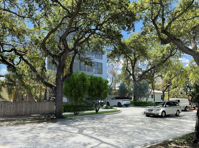 1910 Washington Street, Hollywood, FL 33020