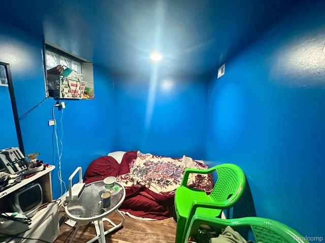 3875 Sobieski Street, Hamtramck, MI 48212