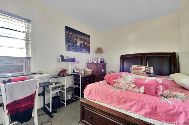 3875 Sobieski Street, Hamtramck, MI 48212