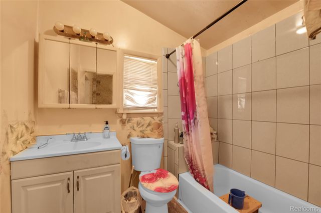 3875 Sobieski Street, Hamtramck, MI 48212