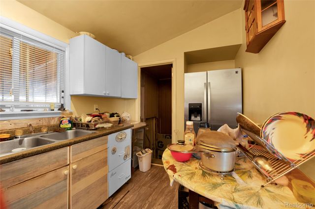 3875 Sobieski Street, Hamtramck, MI 48212