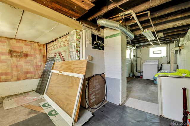 3875 Sobieski Street, Hamtramck, MI 48212