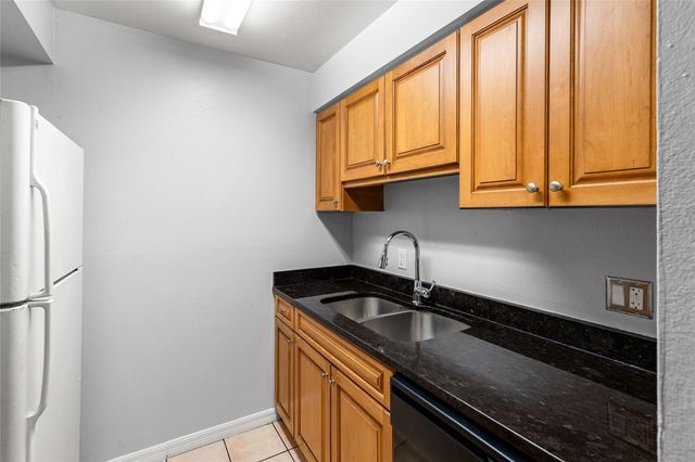 14323 HANGING MOSS CIRCLE 102, Tampa, FL 33613