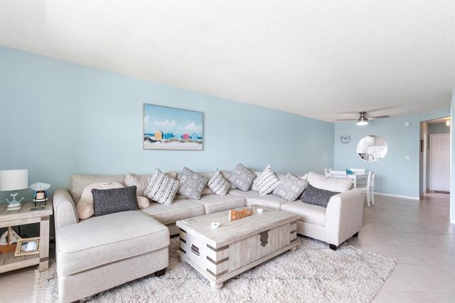 2731 NE 14th Street Causeway NE Apt 612, Pompano Beach, FL 33062