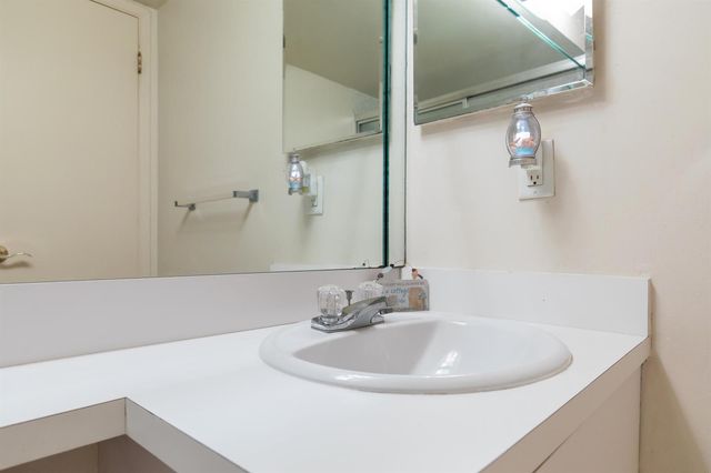 2731 NE 14th Street Causeway NE Apt 612, Pompano Beach, FL 33062