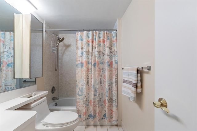 2731 NE 14th Street Causeway NE Apt 612, Pompano Beach, FL 33062