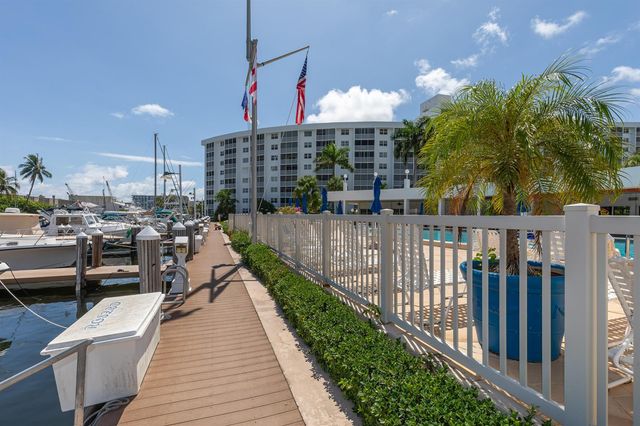 2731 NE 14th Street Causeway NE Apt 612, Pompano Beach, FL 33062