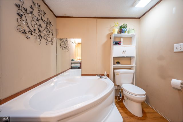 9985 N Private Road 875 W, Elizabethtown, IN 47232