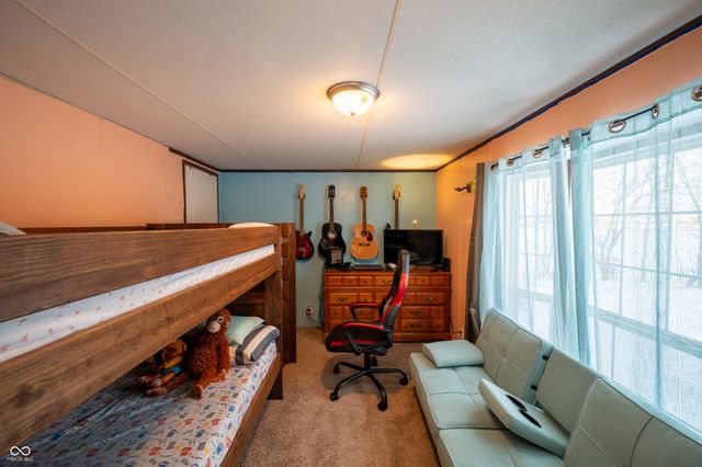 9985 N Private Road 875 W, Elizabethtown, IN 47232