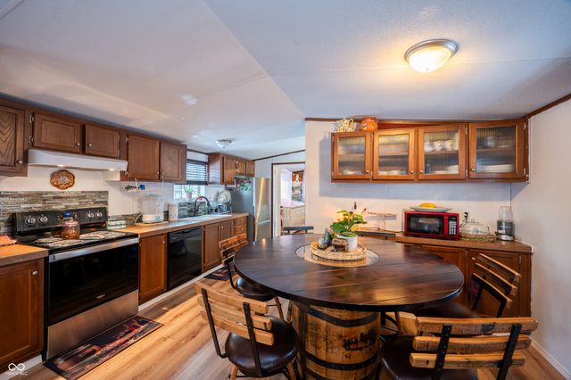 9985 N Private Road 875 W, Elizabethtown, IN 47232