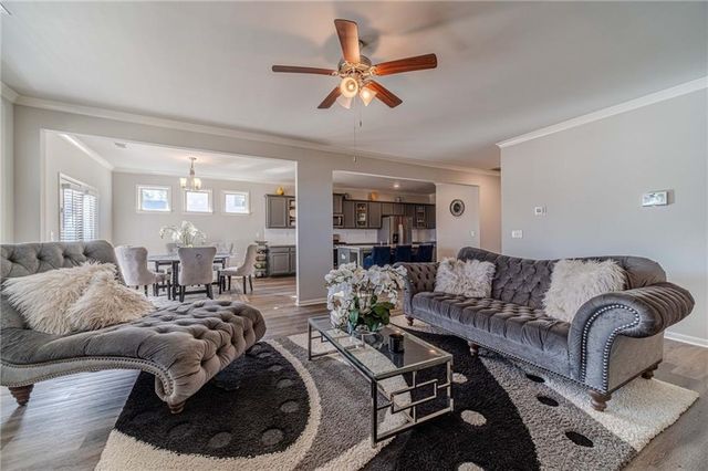 17 Mulberry Bush Drive, Loganville, GA 30052