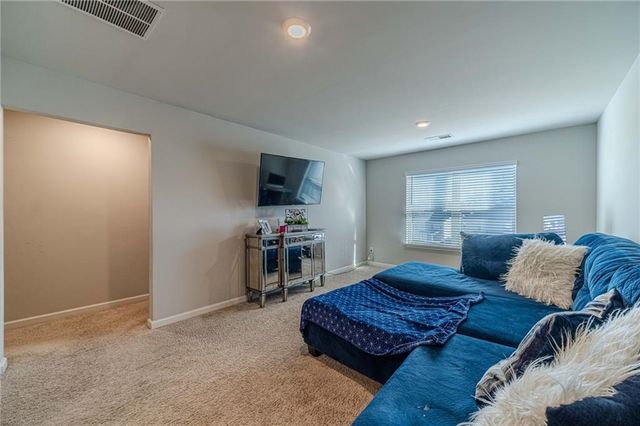 17 Mulberry Bush Drive, Loganville, GA 30052