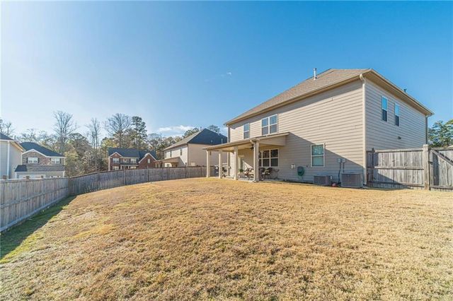 17 Mulberry Bush Drive, Loganville, GA 30052