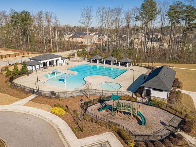 17 Mulberry Bush Drive, Loganville, GA 30052
