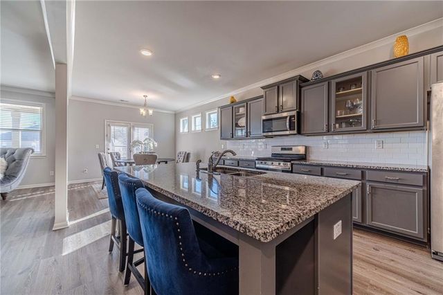 17 Mulberry Bush Drive, Loganville, GA 30052