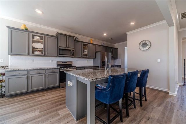 17 Mulberry Bush Drive, Loganville, GA 30052